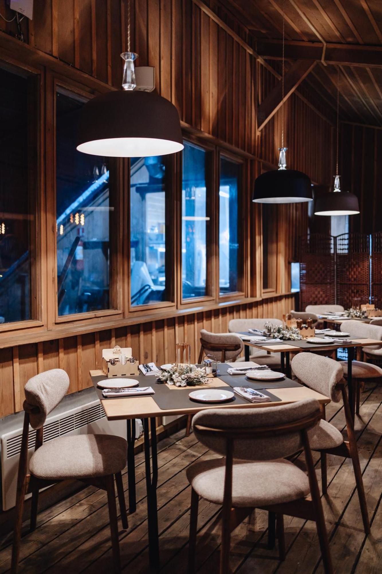 Le Mont Hotel Almaty Eksteriør billede