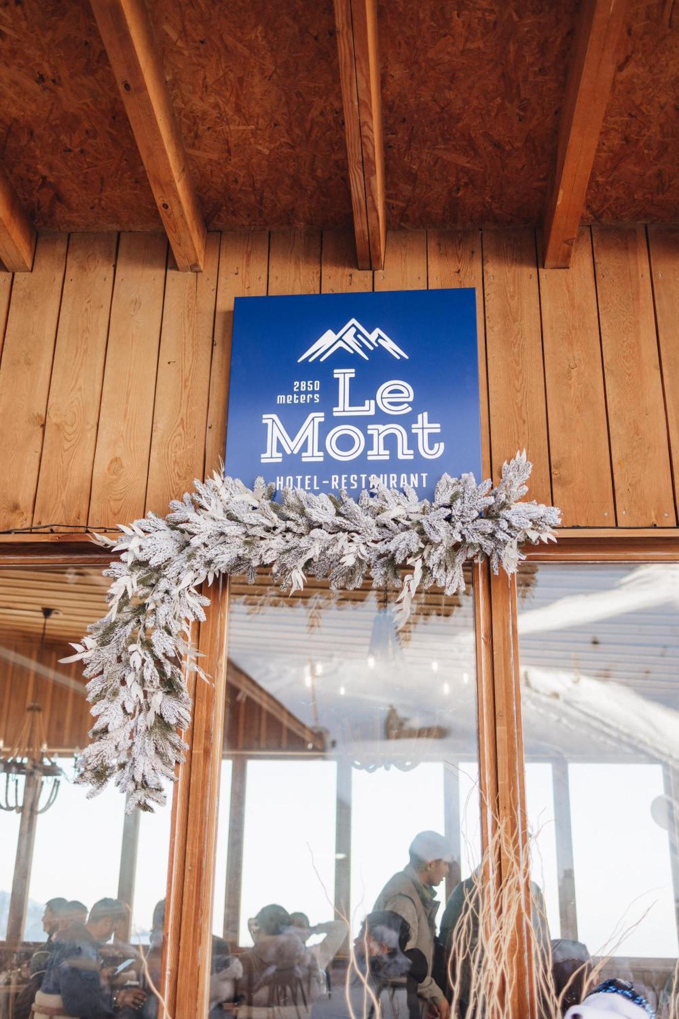 Le Mont Hotel Almaty Eksteriør billede